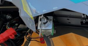 Test, recenze dětská čtyřkolka LAMAX eTiger ATV50S - přepínač jízdních režimů