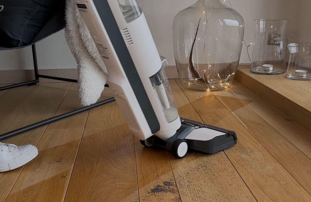 Test, recenze akumulátorový vysavač a čistič podlah Tineco iFLOOR 3 Breeze - 2024