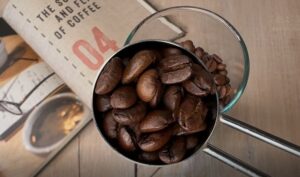 Test, recenze zrnková káva Dallmayr Crema D'oro Intensa - detail