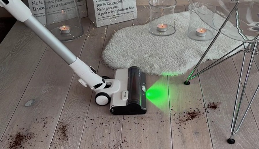 Test a recenze akumulátorový vysavač Tineco Pure One A50S - vysávání