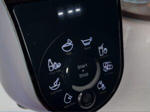 Test, recenze smoothie mixér Tefal Blend Up BL19H4F0 - dotykový panel