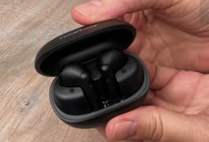 Bezdrátová sluchátka Niceboy Beans 4 - nabíjecí box