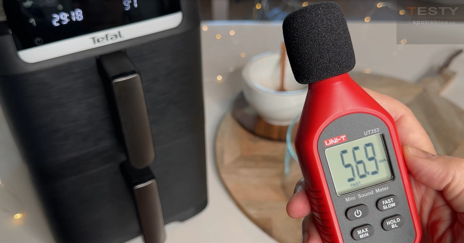 Test, recenze horkovzdušná fritéza Tefal EY7528E0 Easy Fry Crispy Stack - hlučnost