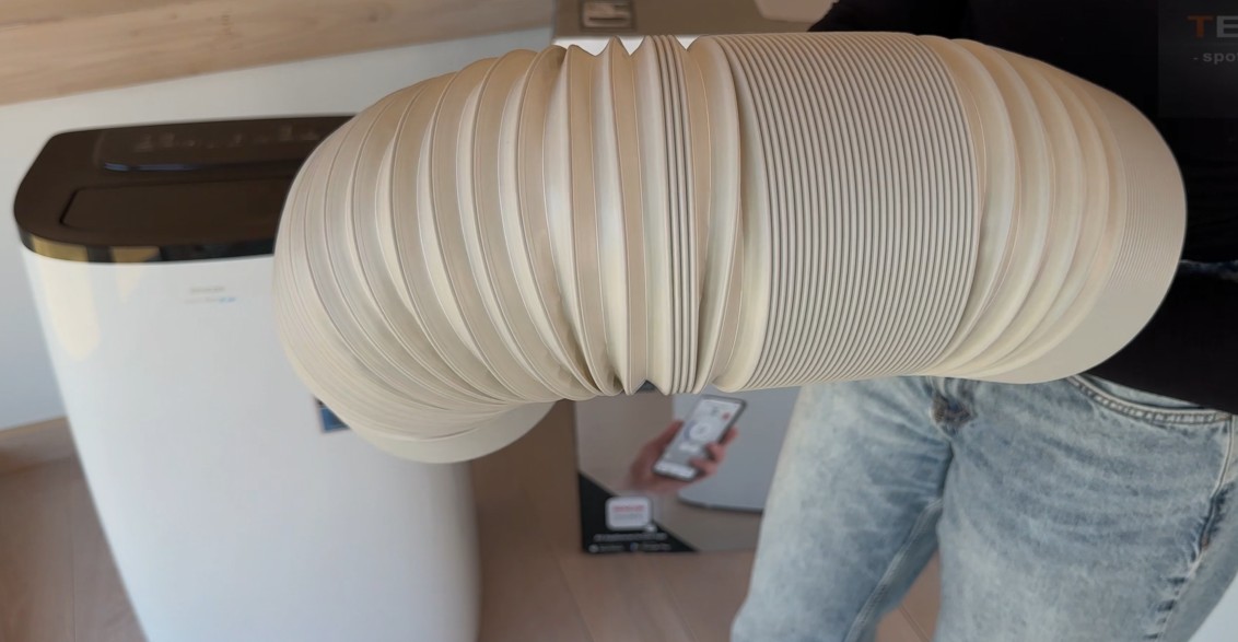 Test, recenze mobilní klimatizace Sencor SAC MT1803CH - hadice