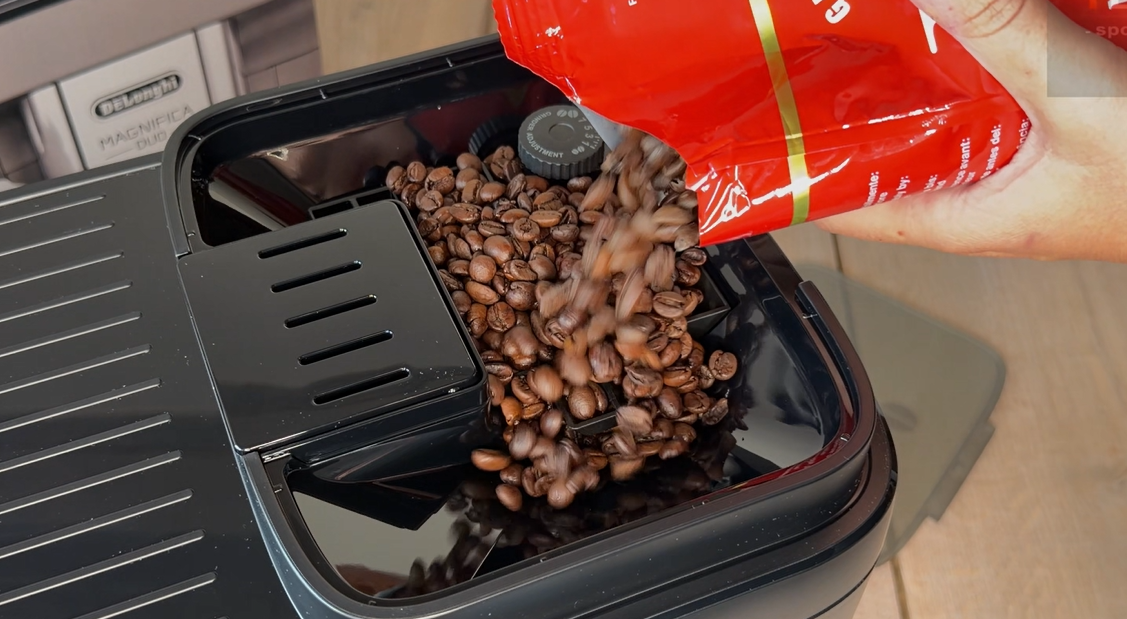 Test, recenze automatický kávovar DeLonghi Magnifica Duo