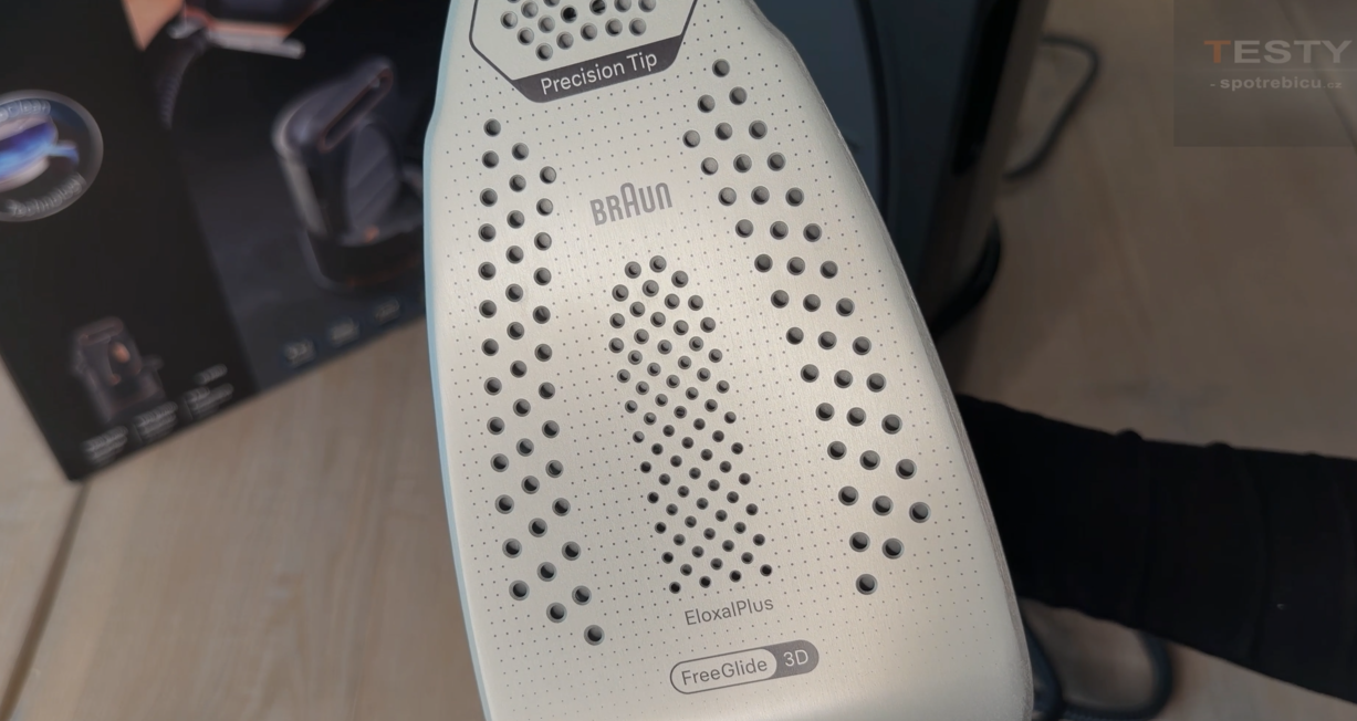 Braun CareStyle 9 IS9090BK - žehlící plocha