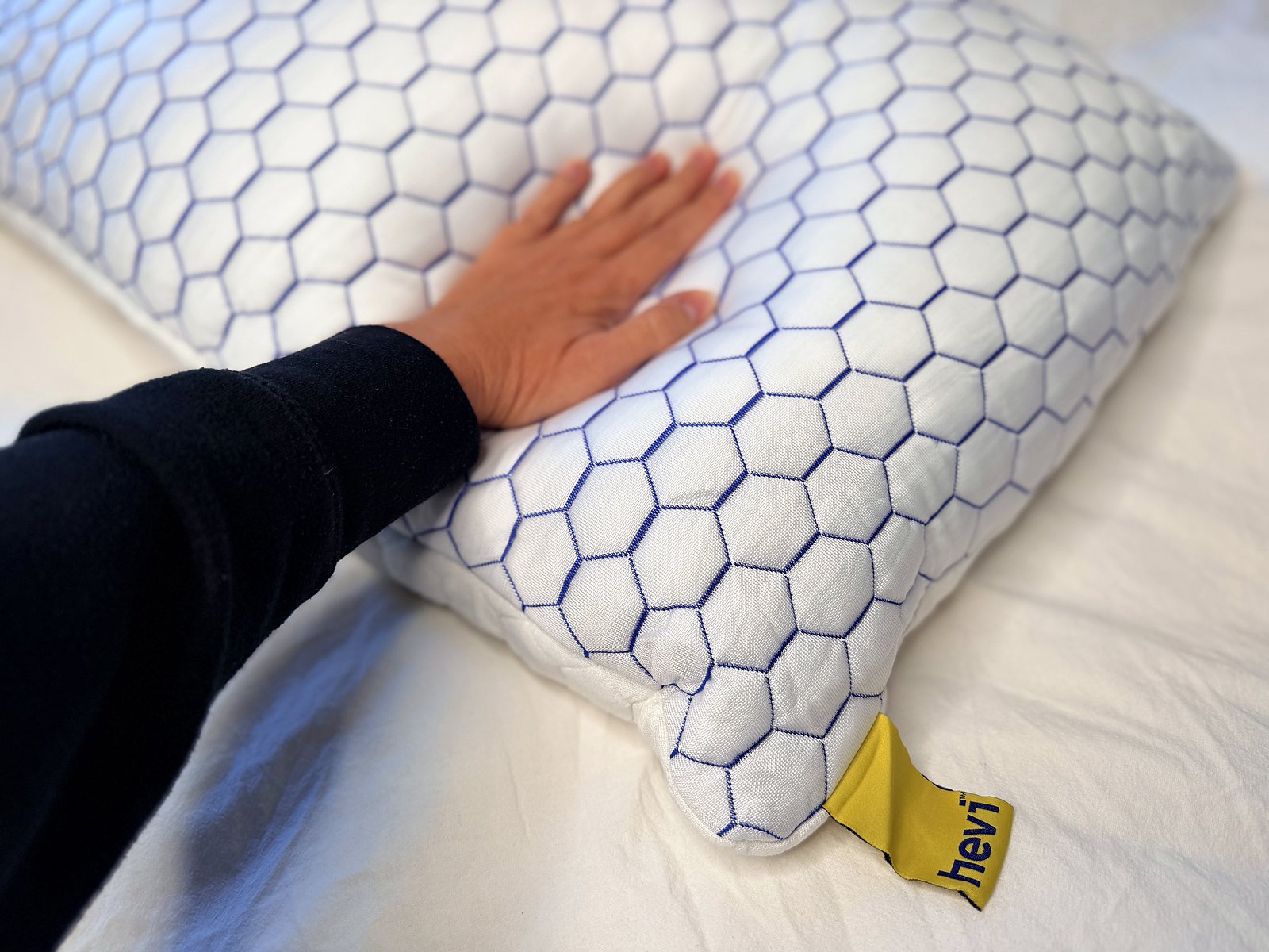Modrá chladivá strana polštáře Hevi Pillow s gelem Cool Touch