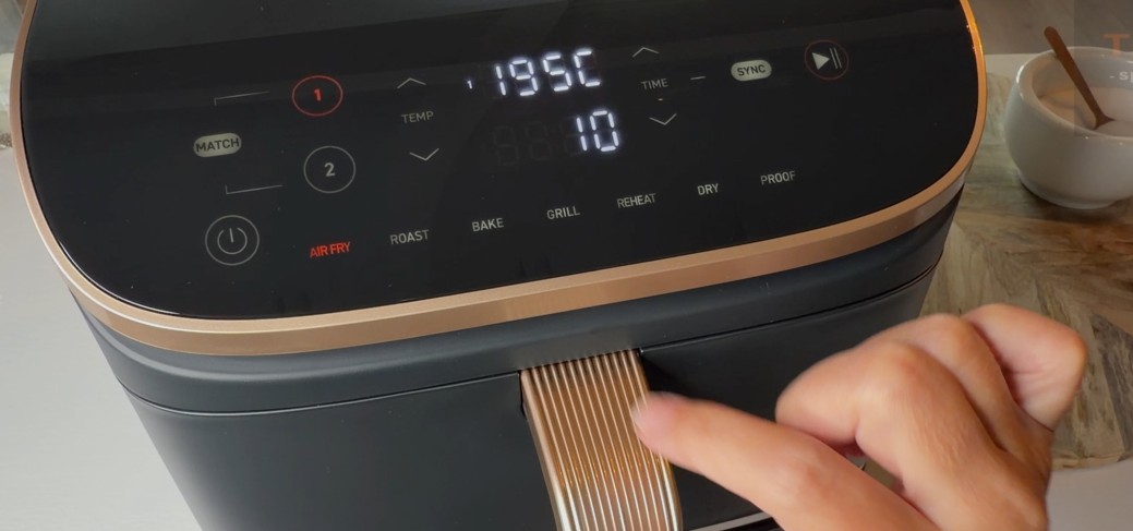 Test, recenze horkovzdušné fritézy Cosori Turbo Tower Pro